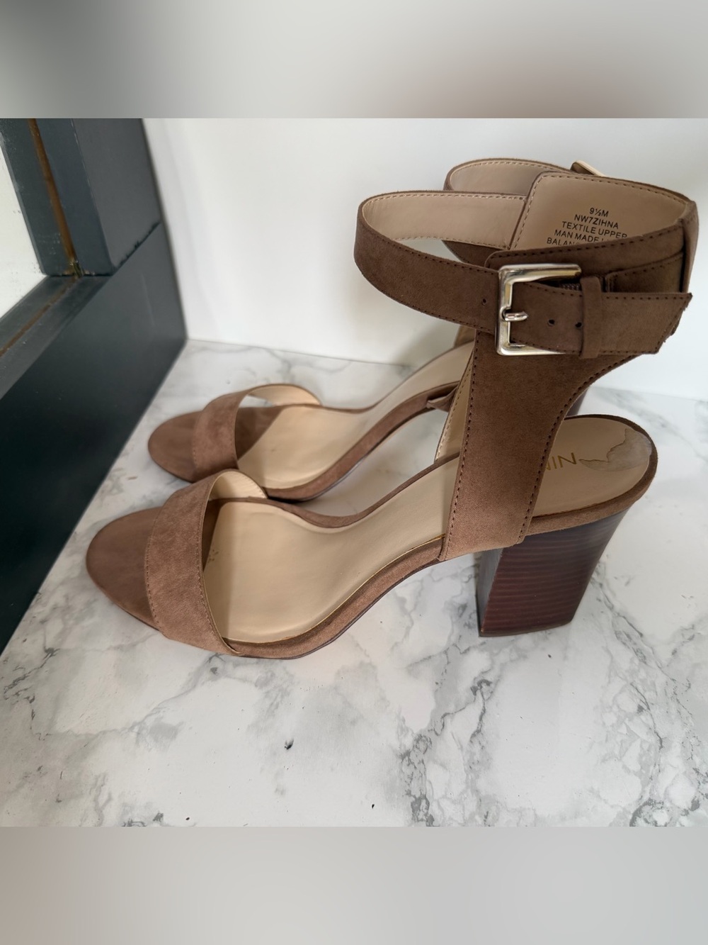 Nine West Zihna Block Heel Sandals Brown Ankle Strap Womens 9.5M‎ SS